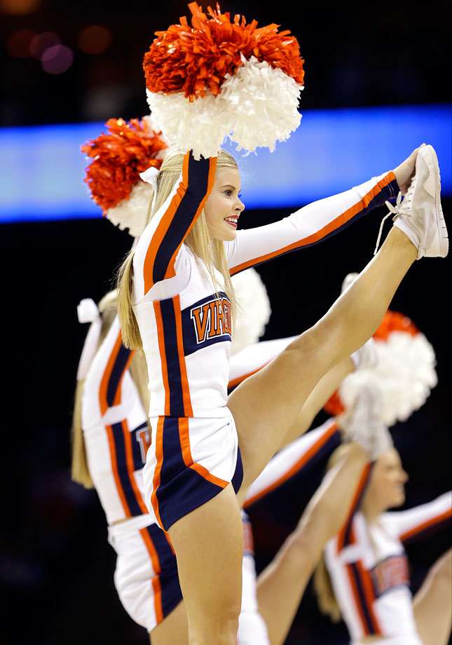 Virginia-cheerleaders-AP700709556924_4_0.jpg